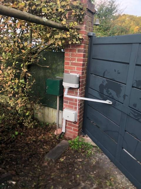 Devis pour installer une motorisation de portail au Havre